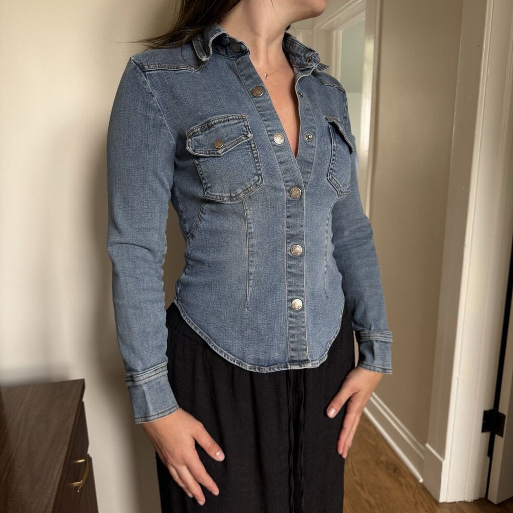 Vintage Y2K Hot Kiss Women's Size S Denim Button Down Shirt Stretchy Snap Button